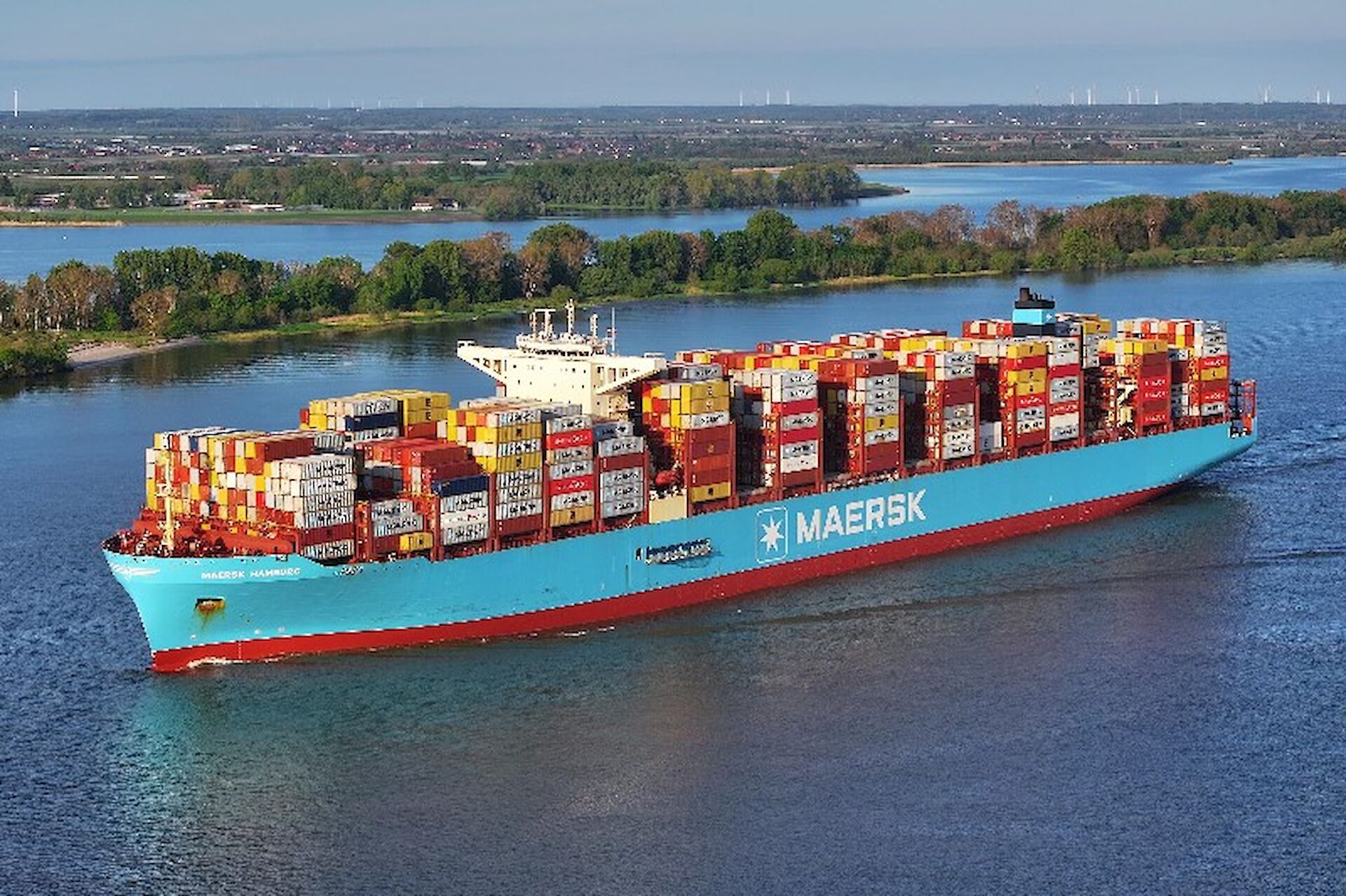 Maersk: New Surcharges on Dry and Reefer Containers Effective from October